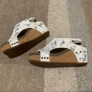 Corky’s Carly Wedge